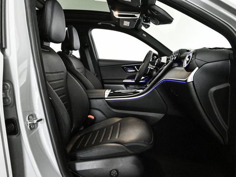 New 2026 Mercedes-Benz GLC 350e 4MATIC image 23