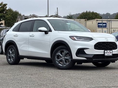 New 2026 Honda HR-V LX image 2