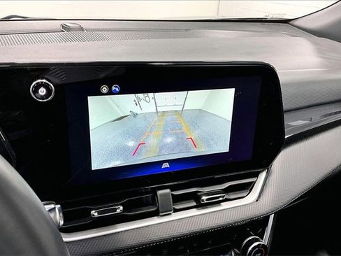 Used 2025 Chevrolet Equinox LT image 14