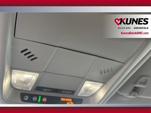 Used 2024 GMC Terrain SLE image 15