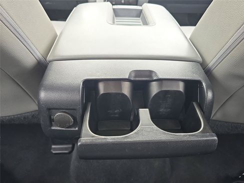 Used 2017 Toyota Tundra Limited AWD/4WD image 20