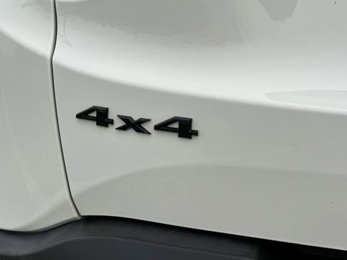 Used 2023 Jeep Renegade Altitude image 28