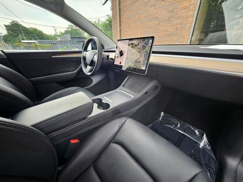 Used 2023 Tesla Model Y Long Range AWD/4WD image 58
