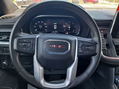 Used 2024 GMC Yukon SLT AWD/4WD image 13