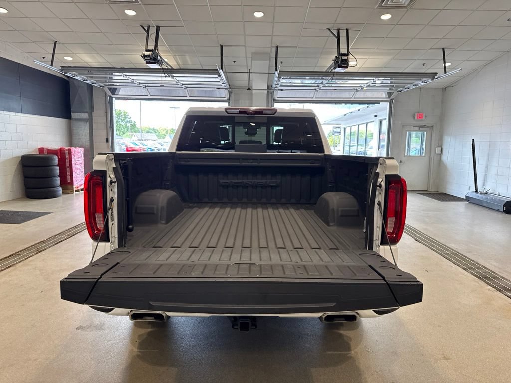 Used 2024 GMC Sierra 1500 Denali w/ Technology Package AWD/4WD image 19
