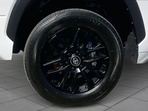 Used 2026 Toyota Tundra Limited image 11