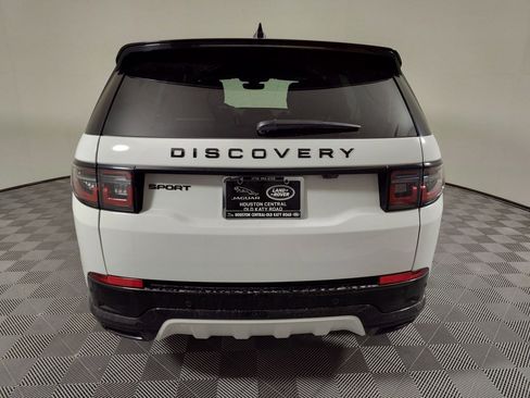 Used 2025 Land Rover Discovery Sport Dynamic SE image 8