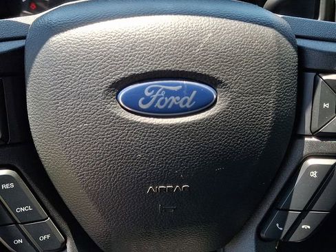 Used 2018 Ford F550 2WD Regular Cab Super Duty image 19
