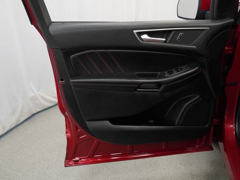 Used 2021 Ford Edge ST-Line FWD image 24
