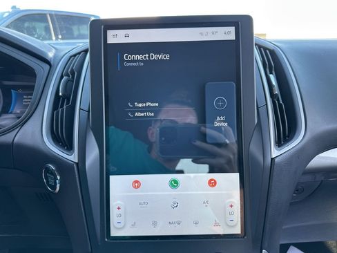 Used 2024 Ford Edge SEL image 33