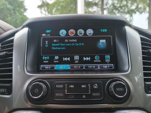 Used 2019 Chevrolet Tahoe LT AWD/4WD image 23
