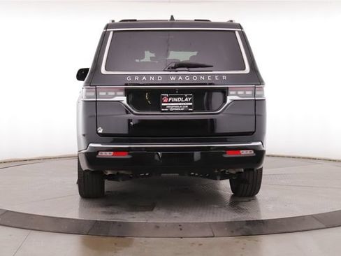 Used 2025 Jeep Grand Wagoneer 4WD image 11