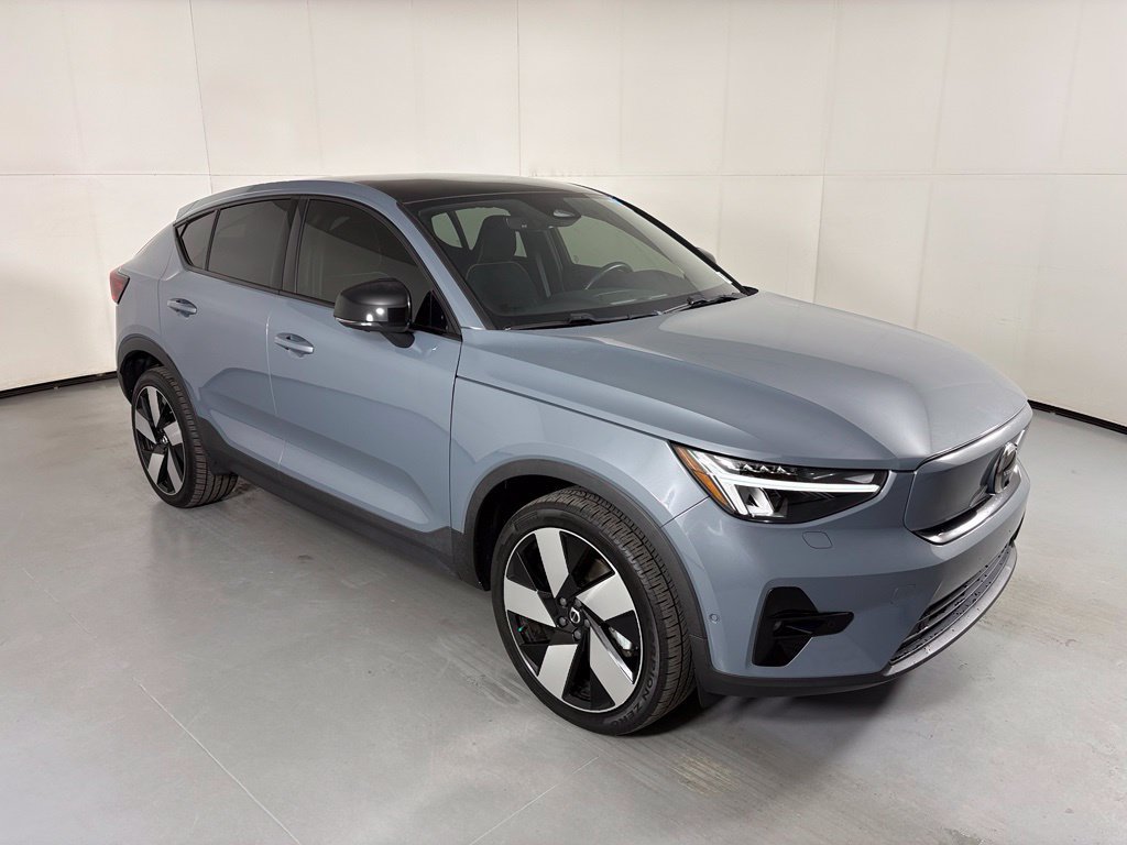 Used 2023 Volvo C40 P8 Recharge Ultimate w/ Protection Package Premier AWD/4WD image 2