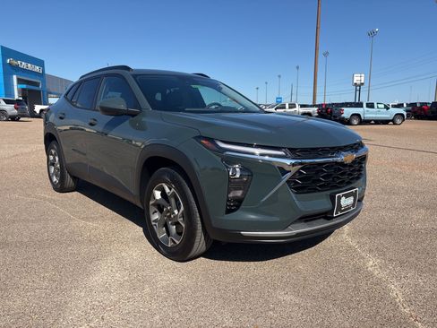New 2026 Chevrolet Trax LT image 7