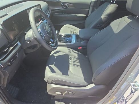 New 2026 Kia Carnival SX Prestige FWD image 6