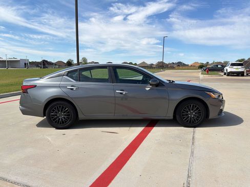 Used 2020 Nissan Altima 2.5 S image 8