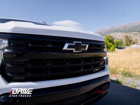 Used 2023 Chevrolet Silverado 1500 LT Trail Boss w/ Protection Package image 8