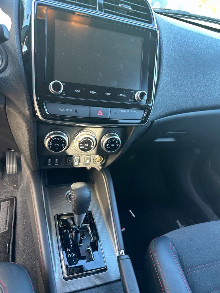 Used 2026 Mitsubishi Outlander Sport SE AWD/4WD image 10