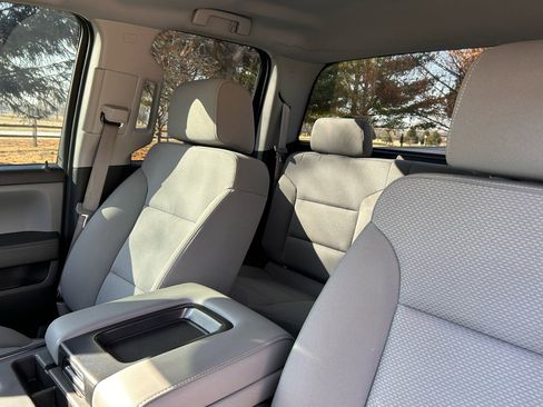 Used 2016 Chevrolet Silverado 1500 Custom w/ Custom Convenience Package image 11