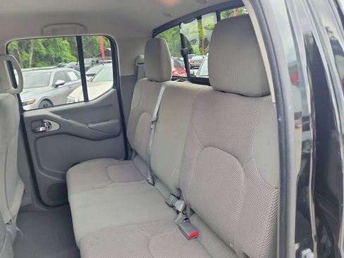 Used 2020 Nissan Frontier SV RWD image 10