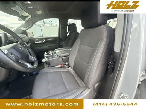 Used 2024 Chevrolet Silverado 1500 RST AWD/4WD image 18