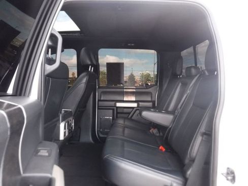 Used 2022 Ford F250 Lariat w/ Black Appearance Package AWD/4WD image 11