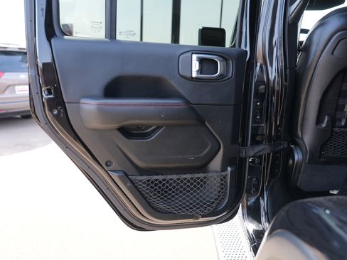 Used 2018 Jeep Wrangler Unlimited Rubicon AWD/4WD image 19
