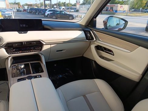 Certified 2025 MAZDA CX-90 Plug-In Hybrid w/ Premium Plus image 13