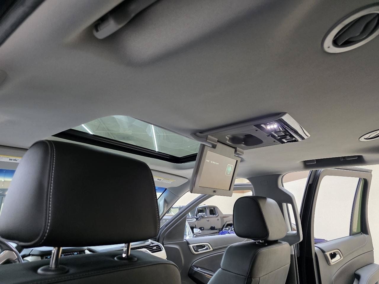 Used 2019 GMC Yukon Denali w/ Open Road Package AWD/4WD image 39