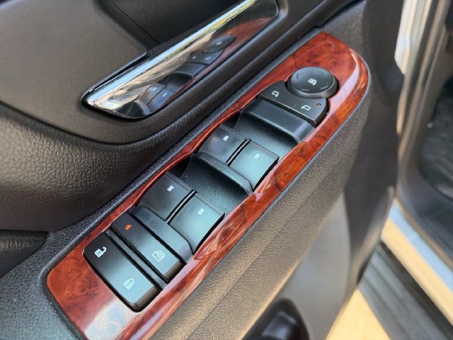 Used 2011 Chevrolet Tahoe LT AWD/4WD image 13