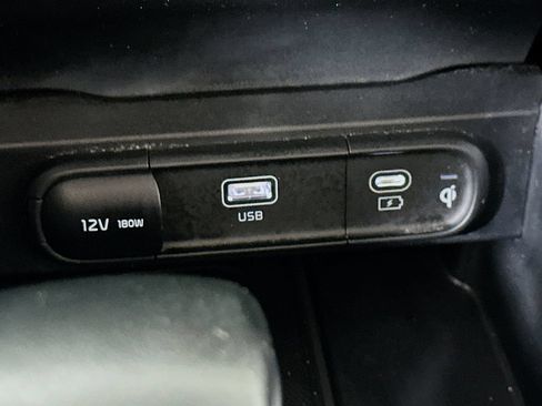 Used 2025 Kia Telluride S AWD/4WD image 34