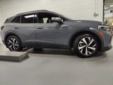 Used 2023 Volkswagen ID.4 2WD image 3