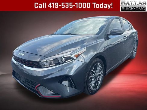 Used 2023 Kia Forte GT-Line w/ GT-Line Premium Package FWD image 1