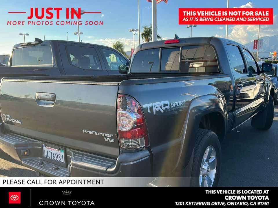 Used 2015 Toyota Tacoma PreRunner w/ TRD Sport Package RWD image 4