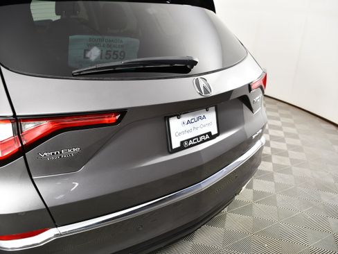 Certified 2022 Acura MDX w/ Technology Package AWD/4WD image 15