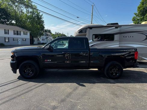 Used 2019 Chevrolet Silverado 1500 LT w/ All Star Edition AWD/4WD image 3