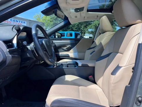 Used 2020 Lexus ES 350 w/ Accessory Package 2 FWD image 13