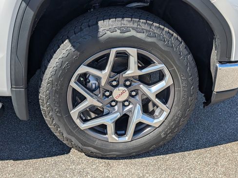 Used 2023 GMC Sierra 1500 SLT w/ SLT Premium Package image 6