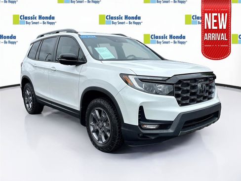 Certified 2024 Honda Passport TrailSport image 1