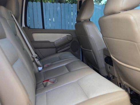 Used 2010 Mercury Mountaineer Premier RWD image 30