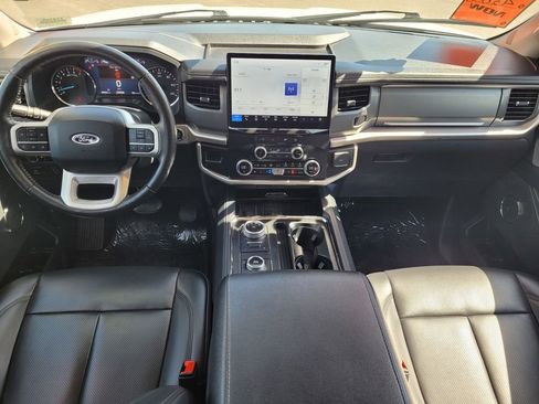 Used 2024 Ford Expedition XLT AWD/4WD image 10