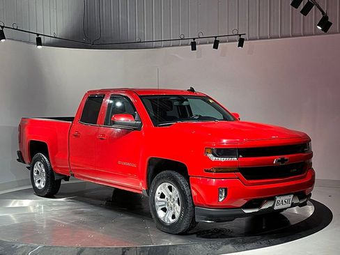 Used 2016 Chevrolet Silverado 1500 LT w/ All Star Edition image 37