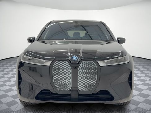 Certified 2024 BMW iX xDrive50 w/ Sport Package AWD/4WD image 6