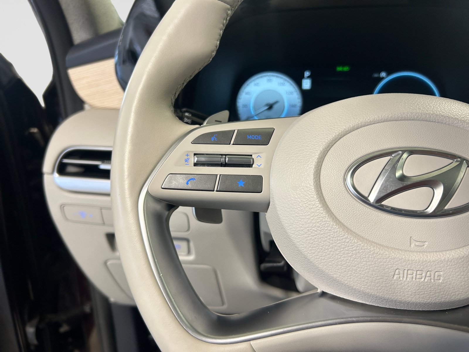 Used 2023 Hyundai Palisade Limited FWD image 18