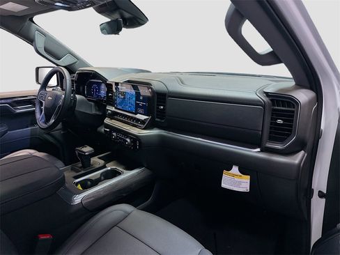 New 2025 Chevrolet Silverado 1500 LTZ w/ Technology Package image 32