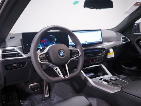 Used 2025 BMW 230i Coupe w/ M Sport Package RWD image 6