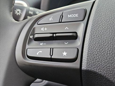 New 2026 Hyundai Venue SEL image 17