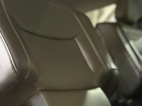 Used 2022 Ford Explorer XLT w/ Equipment Group 202A image 77