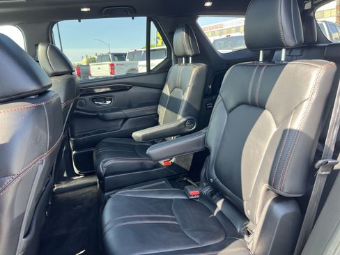 Used 2024 Honda Pilot TrailSport image 22