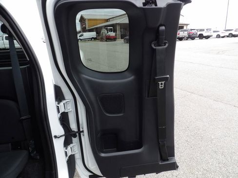 Used 2022 Nissan Frontier S image 29